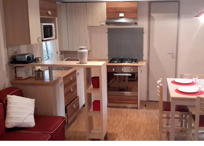 Дом отдыха Convivial Pres De Avec Jardin_2